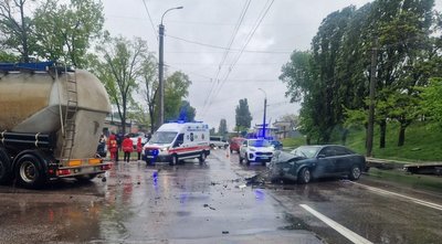ДТП у Черкасах: п'ятеро травмованих, серед них — дитина