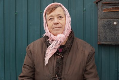 “Хочеться, щоб закінчилася війна”. Що розповіли мешканці Олександрівки на Дніпропетровщині про життя за 14 км від фронту “Хочеться, щоб закінчилася війна”. Що розповіли мешканці Олександрівки на Дніпропетровщині про життя за 14 км від фронту