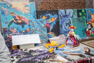 "Ми Вас шукаємо. Ми Вас чекаємо. Не забуваємо". У Дніпрі відкрили фотовиставку, присвячену полоненим й зниклим безвісти "Ми Вас шукаємо. Ми Вас чекаємо. Не забуваємо". У Дніпрі відкрили фотовиставку, присвячену полоненим й зниклим безвісти