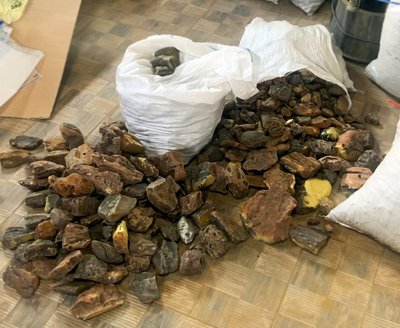 Бурштину на майже 7 млн грн вилучили на Рівненщині Бурштину на майже 7 млн грн вилучили на Рівненщині
