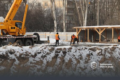 У Запоріжжі будують підземну школу з сонячною електростанцією У Запоріжжі будують підземну школу з сонячною електростанцією