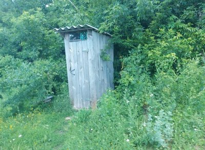Дерев’яна вбиральня та відсутність ремонту: на Полтавщині виявили порушення у гуртожитках для ВПО Дерев’яна вбиральня та відсутність ремонту: на Полтавщині виявили порушення у гуртожитках для ВПО