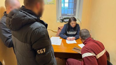 На Чернігівщині членам міжрегіональної групи наркодилерів повідомили про підозри