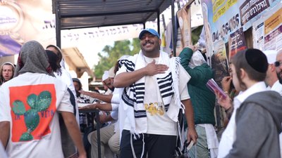 Їсти, молитися і нічого не робити: як дотримуються шабату хасиди в Умані Їсти, молитися і нічого не робити: як дотримуються шабату хасиди в Умані