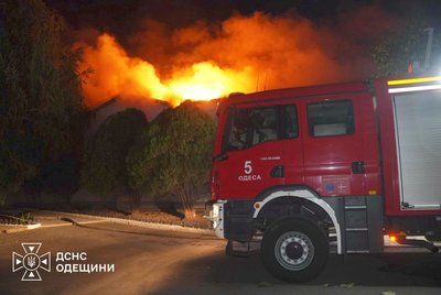 Третій удар по адмінбудівлі в Одесі за два дні: наслідки масованої атаки РФ Третій удар по адмінбудівлі в Одесі за два дні: наслідки масованої атаки РФ