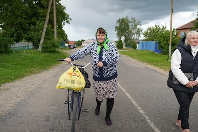 “Бог і люди нам допомагають”: як живе прикордонне село на Сумщині під час війни “Бог і люди нам допомагають”: як живе прикордонне село на Сумщині під час війни