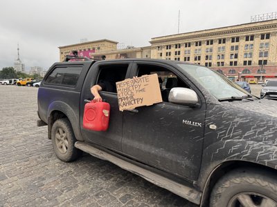 В Україні тривають протести проти відставки Федорова. День шостий В Україні тривають протести проти відставки Федорова. День шостий
