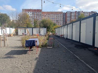 Холодно, волого, але з’їжджати ми не хочемо. Репортаж із модульного містечка Холодно, волого, але з’їжджати ми не хочемо. Репортаж із модульного містечка
