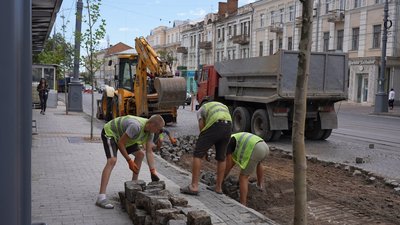 До 1 вересня на Соборній частково перекрили рух: що ремонтують До 1 вересня на Соборній частково перекрили рух: що ремонтують