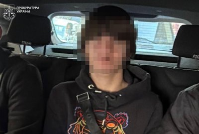 У Львові двом 17-річним хлопцям повідомили про підозру у розбійному нападі в готелі У Львові двом 17-річним хлопцям повідомили про підозру у розбійному нападі в готелі