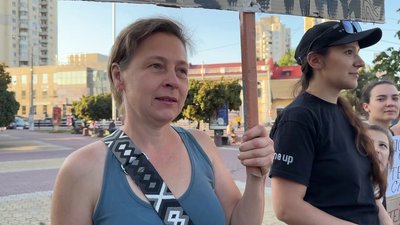 Євгенія упродовж півтора року долучається до акцій, спрямованих відстояти чіткі терміни служби Євгенія упродовж півтора року долучається до акцій, спрямованих відстояти чіткі терміни служби