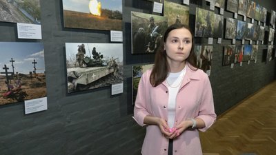 У Волинському краєзнавчому музеї — виставка світлин з фронту й прифронтової зони У Волинському краєзнавчому музеї — виставка світлин з фронту й прифронтової зони