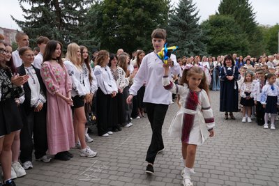Перший дзвоник, Івано-Франківськ, 1 вересня Перший дзвоник, Івано-Франківськ, 1 вересня