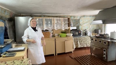 "Не хочу їхати в іншу школу": в селі на Черкащині планують закрити середні класи "Не хочу їхати в іншу школу": в селі на Черкащині планують закрити середні класи