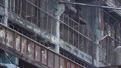 На пошкодженій російськими ударами ТЕС триває ліквідація руйнувань На пошкодженій російськими ударами ТЕС триває ліквідація руйнувань