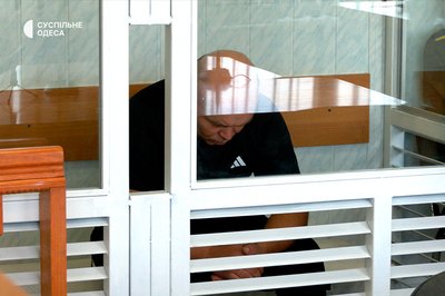 Водія, який на смерть збив 14-річну дівчинку на Одещині, взяли під варту. Матір каже про погрози Водія, який на смерть збив 14-річну дівчинку на Одещині, взяли під варту. Матір каже про погрози