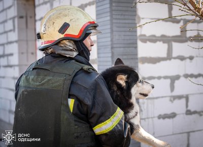 Ракетний удар РФ по Одещині: спалахнули пожежі в приватних будинках, загинули двоє людей