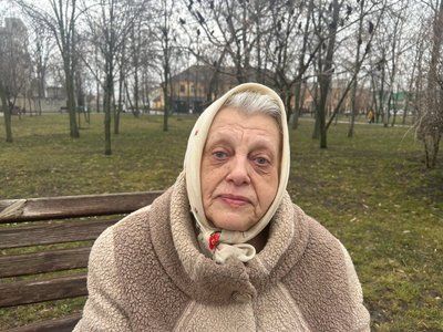 У парках Павлограда рідні загиблих воїнів встановили таблички пам'яті У парках Павлограда рідні загиблих воїнів встановили таблички пам'яті