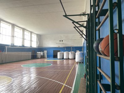 "Закрити - найлегше": батьки та вчителі проти ліквідації сільської школи на Полтавщині "Закрити - найлегше": батьки та вчителі проти ліквідації сільської школи на Полтавщині