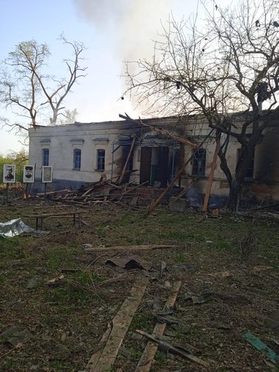 Війська РФ ударили КАБами по Улановому Есманьської громади: знищено музей та школу Війська РФ ударили КАБами по Улановому Есманьської громади: знищено музей та школу
