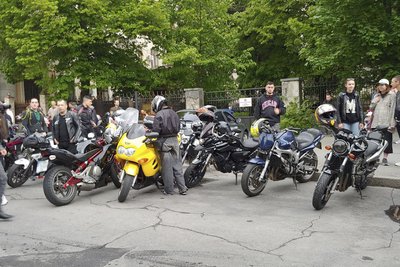 Зібрали 30 тисяч гривень на подарунки дітям: байкери Житомирщини відкрили мотосезон Зібрали 30 тисяч гривень на подарунки дітям: байкери Житомирщини відкрили мотосезон