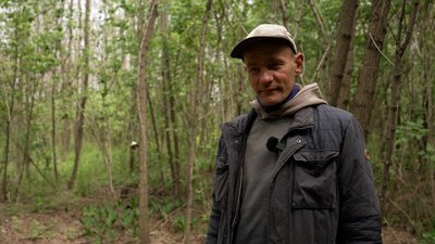 "Ймовірно, вони були закатованими": рештки тіл, які знайшов у лісі житель Чернігівщини, наразі досліджують у Києві "Ймовірно, вони були закатованими": рештки тіл, які знайшов у лісі житель Чернігівщини, наразі досліджують у Києві