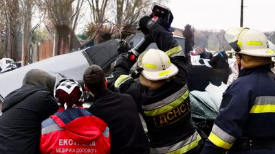 У Кропивницькому внаслідок дорожньої аварії травмувались двоє людей