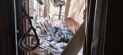 Російський "Шахед" у Харкові влучив у стоматологію у Салтівському районі