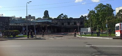 У Дніпровському районі Києва пожежа на АЗС: госпіталізували трьох чоловіків з опіками У Дніпровському районі Києва пожежа на АЗС: госпіталізували трьох чоловіків з опіками
