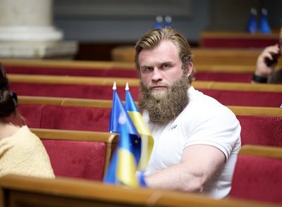 Топ найбагатших нардепів з Одещини: що задекларували Гончаренко, Дмитрук, Леонов та інші у 2024 році Топ найбагатших нардепів з Одещини: що задекларували Гончаренко, Дмитрук, Леонов та інші у 2024 році