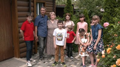 "Кожній дитині потрібна родина". На Кіровоградщині 694 дитини чекають на сім'ю "Кожній дитині потрібна родина". На Кіровоградщині 694 дитини чекають на сім'ю