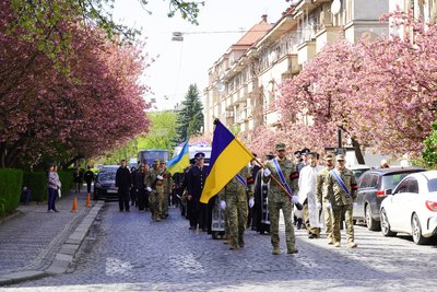 В Ужгороді попрощалися із захисником Віктором Чинадієм В Ужгороді попрощалися із захисником Віктором Чинадієм