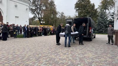 У Полтаві прощаються із викладачем педуніверситету Костянтином Чубом, який загинув під час атаки РФ