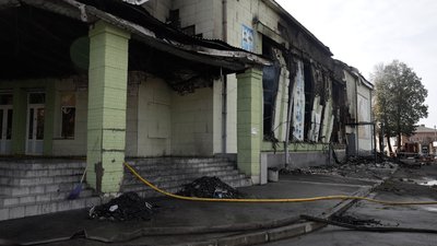 «Прицільні удари по серцю культури нашої громади»: що відомо про удари РФ по будинку культури у Мені «Прицільні удари по серцю культури нашої громади»: що відомо про удари РФ по будинку культури у Мені