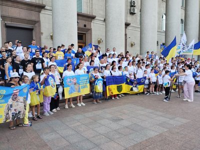 "Шаную воїнів, біжу за героїв України". Кропивницький долучився до патріотичного забігу "Шаную воїнів, біжу за героїв України". Кропивницький долучився до патріотичного забігу