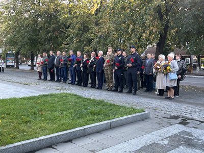 У Кременчуці у День вигнання з міста нацистських окупантів вшанували пам’ять загиблих