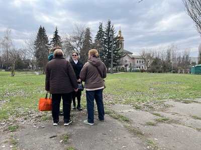 У церкві УПЦ у Кременчуці активістки виявили продаж книг, виданих в РФ У церкві УПЦ у Кременчуці активістки виявили продаж книг, виданих в РФ