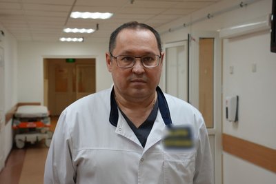 Чекав на евакуацію майже добу та втратив обидві ноги: на Дніпропетровщині лікують 27-річного оператора бомберів Ігоря Чекав на евакуацію майже добу та втратив обидві ноги: на Дніпропетровщині лікують 27-річного оператора бомберів Ігоря
