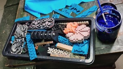 Шемаг для Залужного, хустки для гурту "ДахаБраха": кропивничанин понад чотири роки займається вибійкою Шемаг для Залужного, хустки для гурту "ДахаБраха": кропивничанин понад чотири роки займається вибійкою