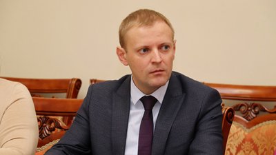 “Темники” для “Укрінформу”: як в метаданих документів з'явилося прізвище радника начальника Чернігівської ОВА “Темники” для “Укрінформу”: як в метаданих документів з'явилося прізвище радника начальника Чернігівської ОВА