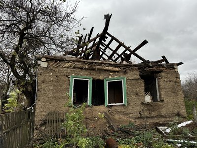 "Просто під хату прилетіло". Як виживає село у Юнаківській громаді на Сумщині поблизу кордону з Росією "Просто під хату прилетіло". Як виживає село у Юнаківській громаді на Сумщині поблизу кордону з Росією