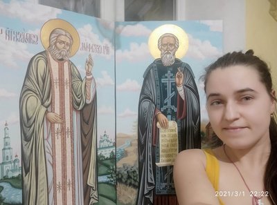 "Відчуваю, що це потрібно людям". Історія херсонської майстрині, яка написала понад 250 ікон