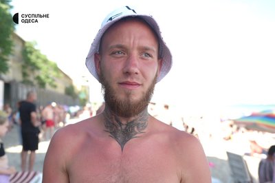 В Одесі біля берега виявили знесиленого дельфіна: його забрали науковці В Одесі біля берега виявили знесиленого дельфіна: його забрали науковці