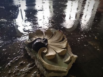 пошкоджена будівля пошкоджена будівля