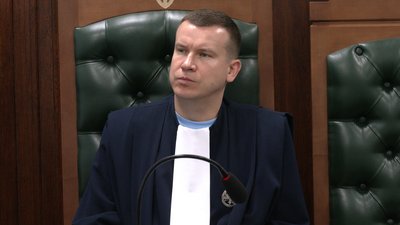 Не зміг стягнути 1 млн грн, проте скасували постанову: у Чернігові ветеран частково виграв суд у патрульних Не зміг стягнути 1 млн грн, проте скасували постанову: у Чернігові ветеран частково виграв суд у патрульних