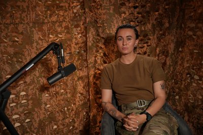 «Я бачила три види війни»: Ярина Чорногуз про сім років у війську, Херсонщину та літературу «Я бачила три види війни»: Ярина Чорногуз про сім років у війську, Херсонщину та літературу