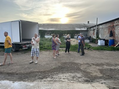 "Уже й там смердить": у селі на Полтавщині місцеві скаржаться на незаконну скотобійню "Уже й там смердить": у селі на Полтавщині місцеві скаржаться на незаконну скотобійню