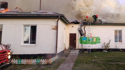Відновили дитячий садочок, який пошкодив вогонь минулого року в селі на Рівненщині Відновили дитячий садочок, який пошкодив вогонь минулого року в селі на Рівненщині