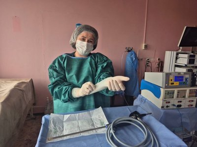 "Ніколи не шкодувала": житомирянка роботу операційної медсестри вважає своїм покликанням "Ніколи не шкодувала": житомирянка роботу операційної медсестри вважає своїм покликанням