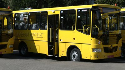 Шкільний автобус на Рівненщині Шкільний автобус на Рівненщині